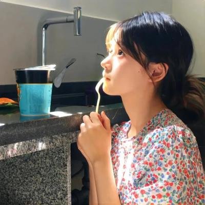 派对女孩升天记封面