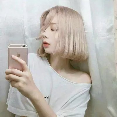 法国皇后玛丽·安东妮封面