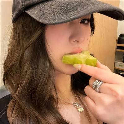 女恶魔人封面